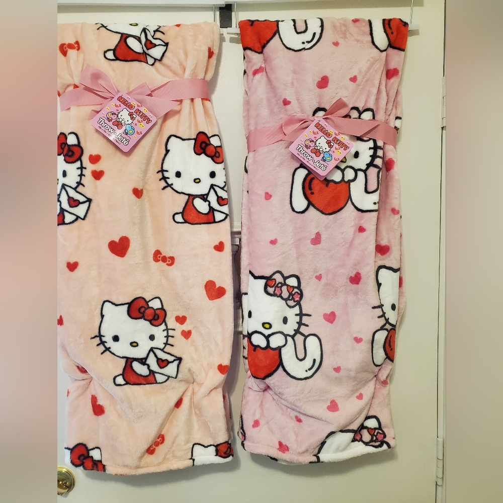 Hello kitty Valentines day blankets